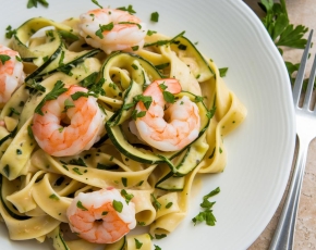 Паста De Cecco с цукини и креветками в CulinaryOn